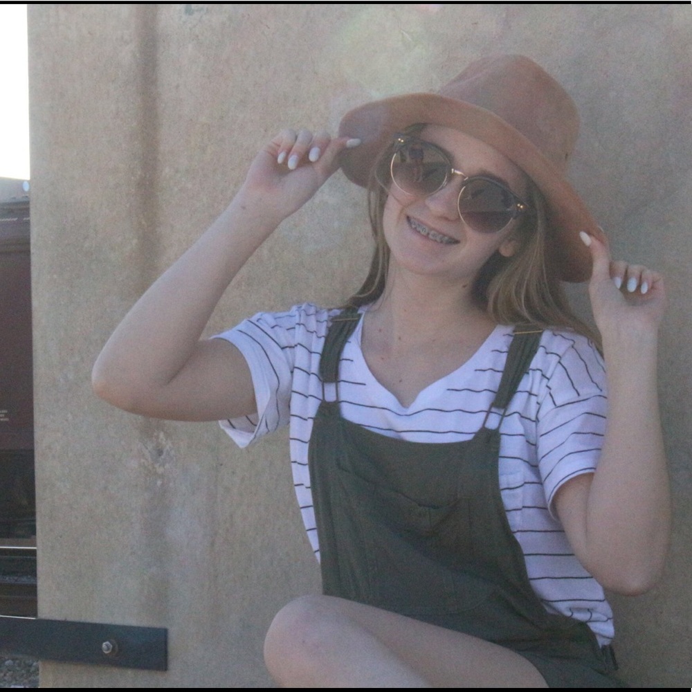 Meet your Posher, Kaylee